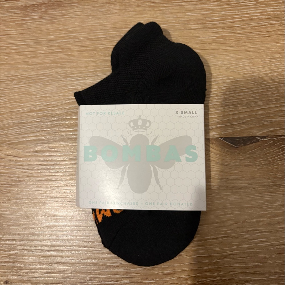Bombas *8 PAIR of Ankle Socks with Honeycomb Arch Support & Cushion in Black - Picture 2 of 5